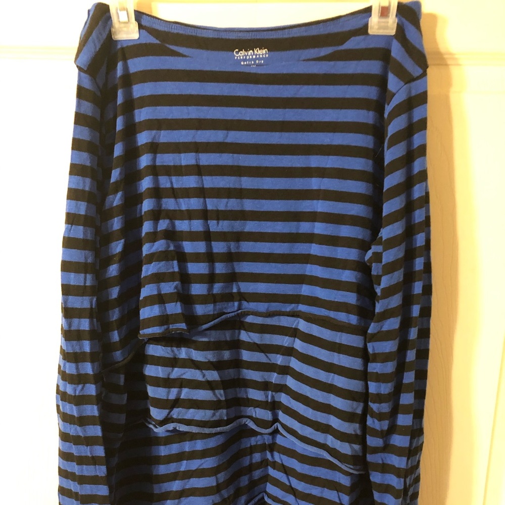 Calvin Klein. Size 2x